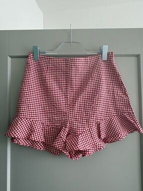 Red Gingham Ruffle Hem Women's Shorts
